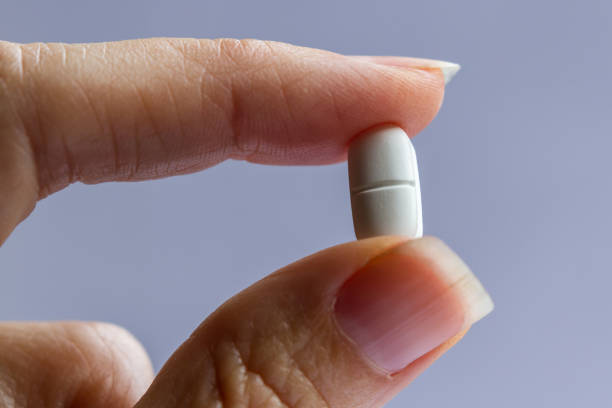 istock Prescription pain killers 877717728