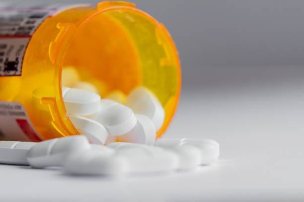 istock Prescription pain killers 877718022