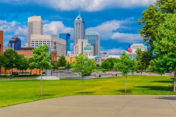 istock Indianapolis skyline and White River State Park, Indiana (P) 877766594