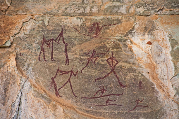바위 예술 6 - cave painting rock africa bushmen 뉴스 사진 이미지