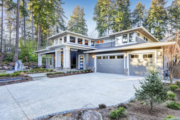 istock Luxurious new construction home exterior 877861248