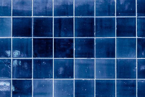 Wall texture with glazed ceramic tiles