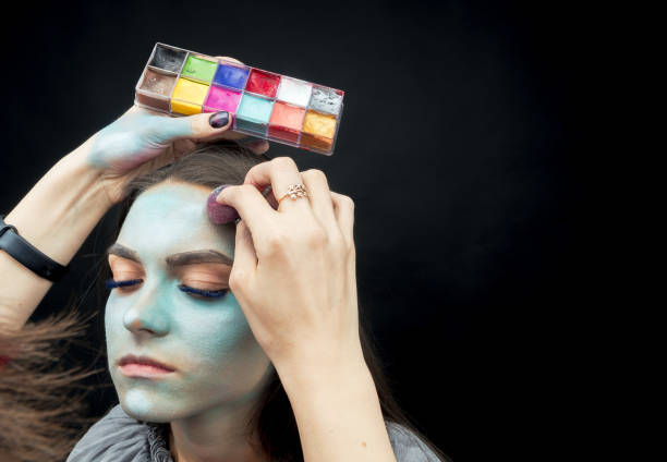 Maquillaje Imagen De Una Bruja En Un Vestido De Novia Foto de stock y más banco de imágenes de Acontecimiento - iStock Maquillaje Imagen De Una Bruja En Un Vestido De Novia Foto de stock y más banco de imágenes de Acontecimiento - iStock