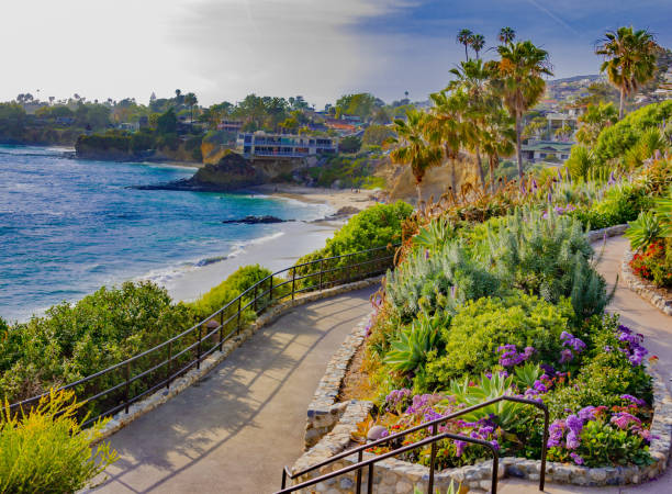 istock Laguna Beach coastline,Pacific Ocean,Rte 1,Orange County,CA (P) 878027818