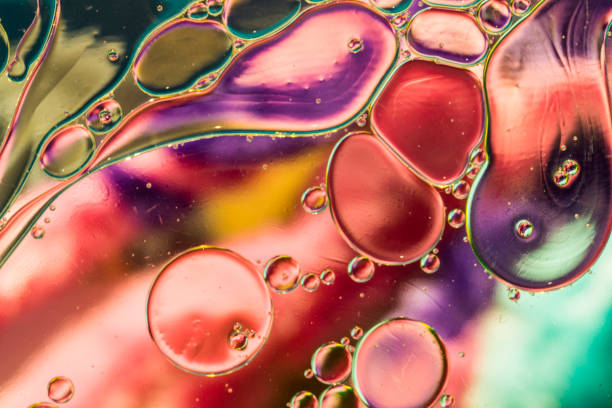 istock Oil on Water Art 878184468