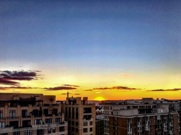 vibrant sunset in Washington D.C. with the Washington Monument i