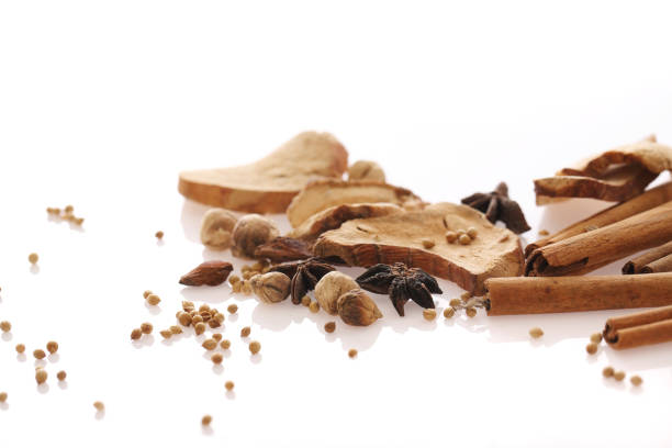 istock Chinese herbal medicine isolated in white background 878209014