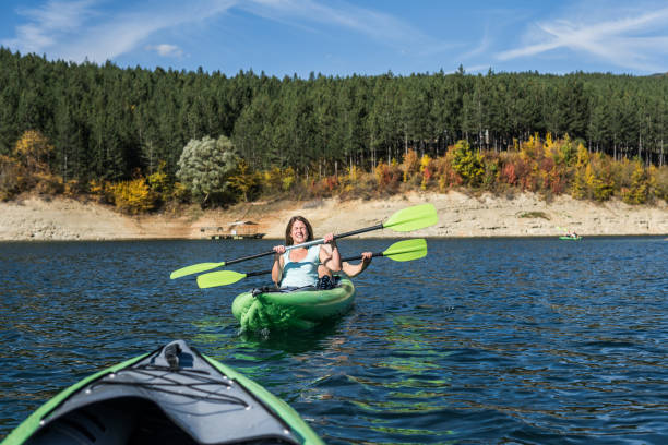 istock Girls in the kayak 878409566