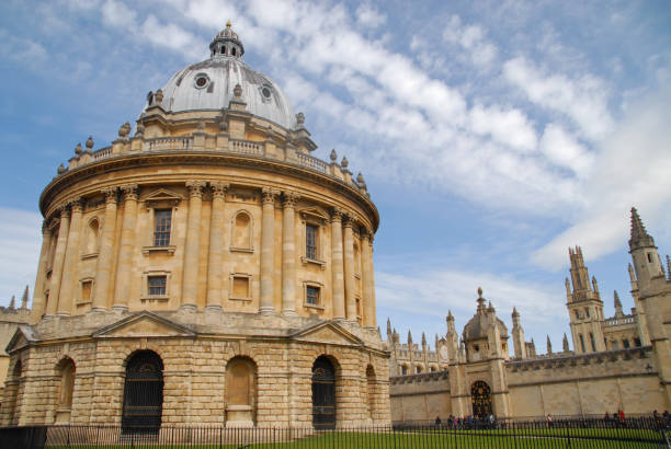 istock Radcliffe Camera in the morning 878529386