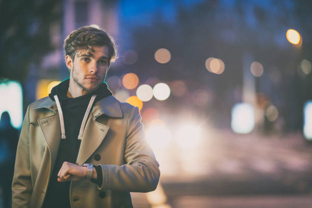 istock Young adult waiting 878543958