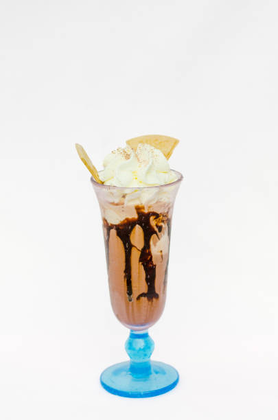 istock Ice Cream With Chocolate In The Cup On White Background 878583026