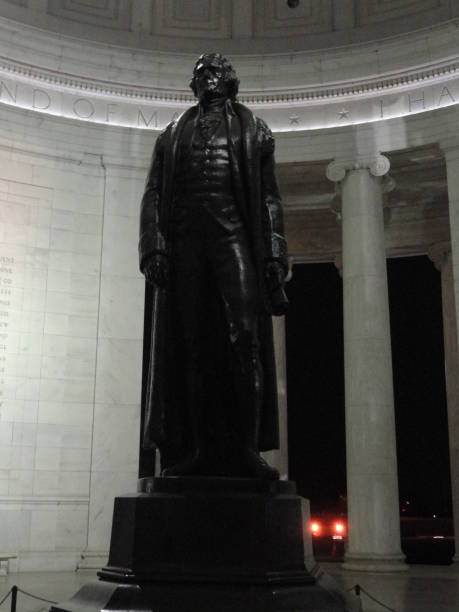 istock Jefferson Statue In The Dark 878674624