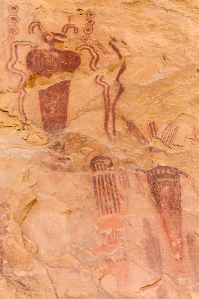 istock Aliens and Snakes Pictograph 878686500