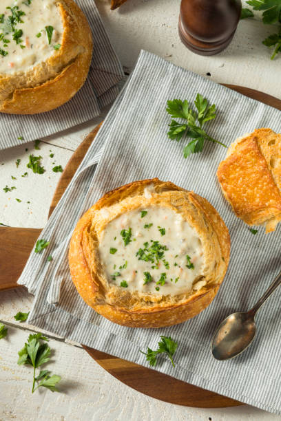 istock New England Clam Chowder in a Bread Bowl 878700108