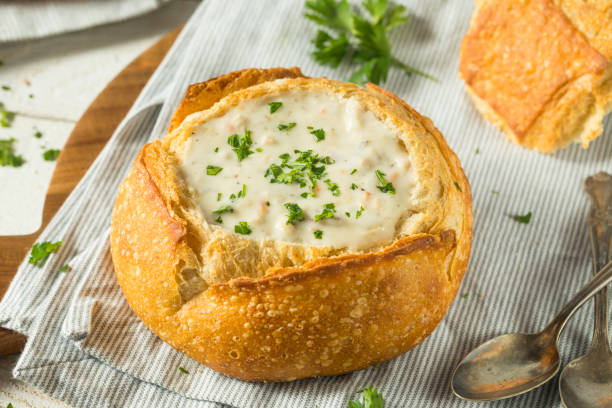 istock New England Clam Chowder in a Bread Bowl 878709318