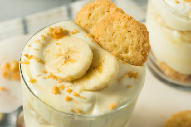 istock Sweet Homemade Banana Pudding 878724622