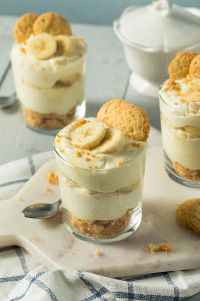 istock Sweet Homemade Banana Pudding 878727500