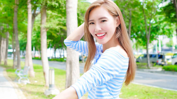 istock asian couple selfie 878846614
