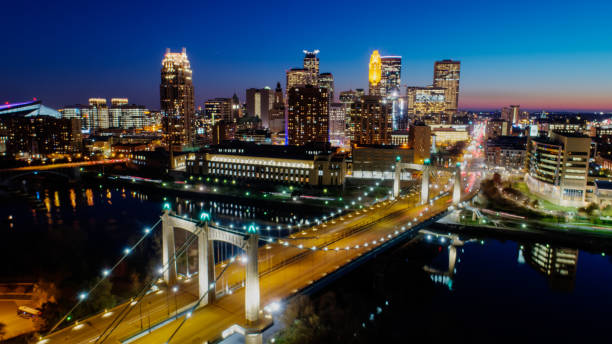 istock Minneapolis Skyline at Dusk 878849102