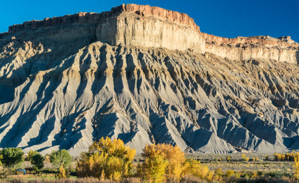 istock Cainville, Utah Badlands 879136948