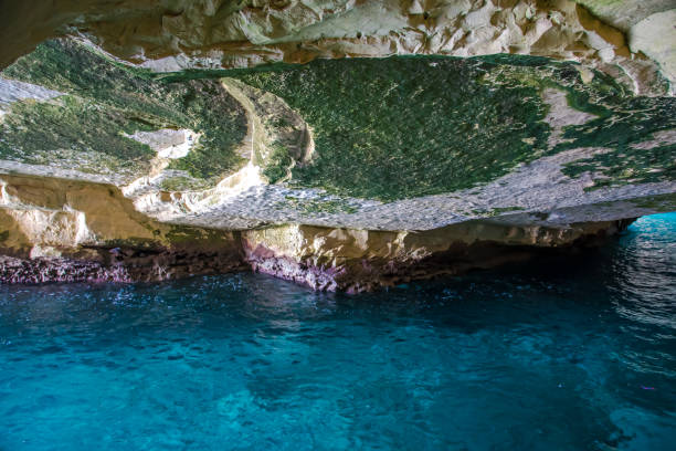 istock grottoes Rosh Hanikra 879187052