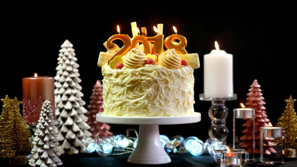 istock 2018 Happy New Year showstopper cake 879276810