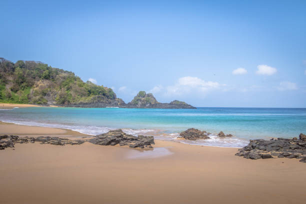 istock Praia do Sancho Beach - Fernando de Noronha, Pernambuco, Brazil 879286612