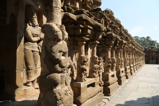 istock Kanchi Kailasanathar Temple in Kanchipuram 879289614