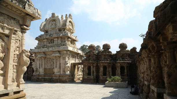 istock Kanchi Kailasanathar Temple in Kanchipuram 879298548