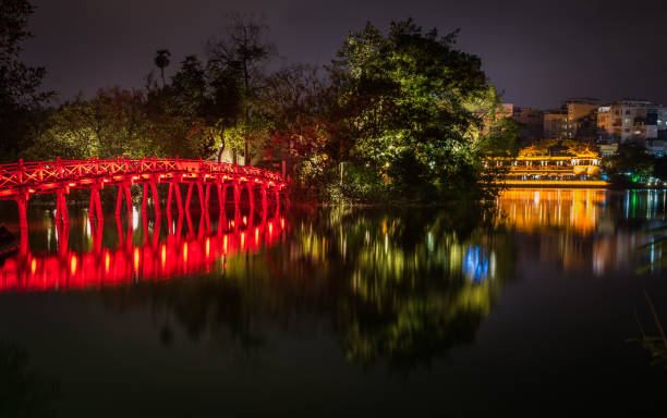 istock Hoan Kiem Lake Hanoi Vietnam 879441398
