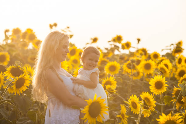 istock Mom and daughter 879471262
