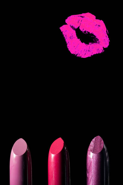 istock Beautiful red trail of red lips 879595462