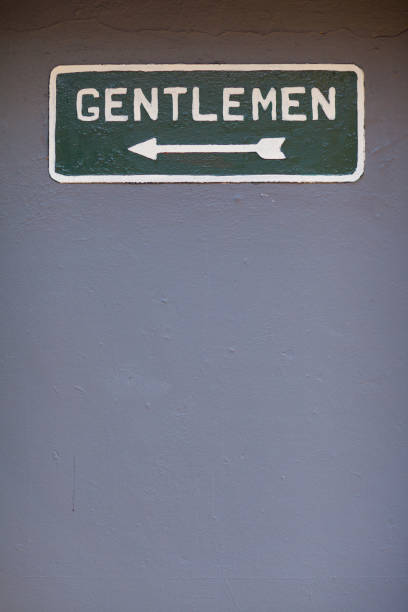 istock Gentlemen Sign With An Arrow Pointing To The Left 879619668