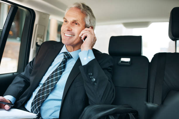 istock Available in or out of office 879685110