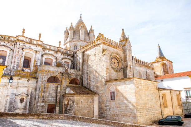 istock Evora old town in Portugal 879732472