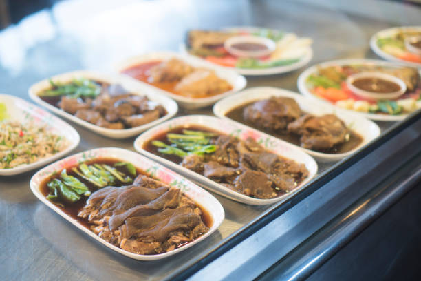 istock Thai street food 879814222