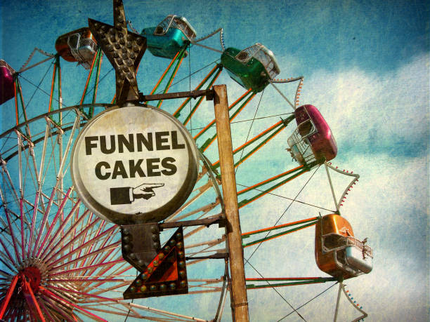 istock ferris wheel and funnel cakes sign 880008328