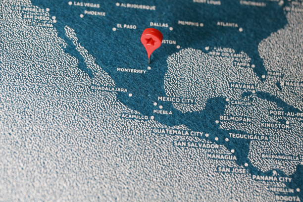 istock travel felt painted map in north america 880121362