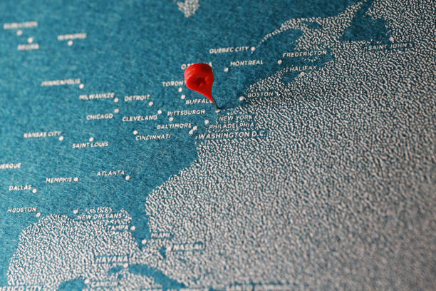 istock travel felt painted map in north america 880121376