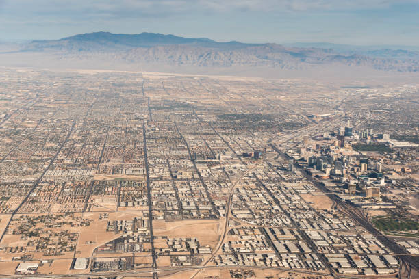 istock Urban Sprawl around the Strip 880150246