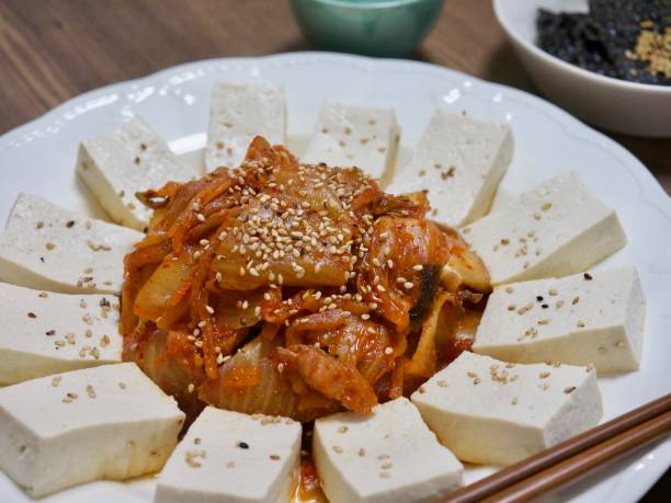 istock Asian food tofu dipping 880331738