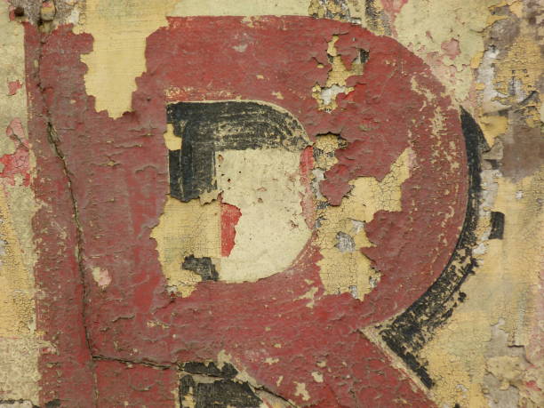 istock Peeling paint, letter of the alphabet, Paris 880349896