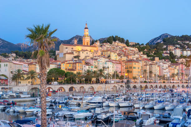 istock Chin - France 880369548