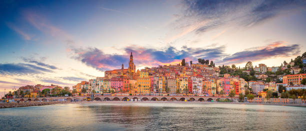 istock Chin - France 880441438