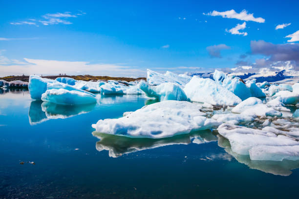 istock Morning in the Ice Lagoon 880541376