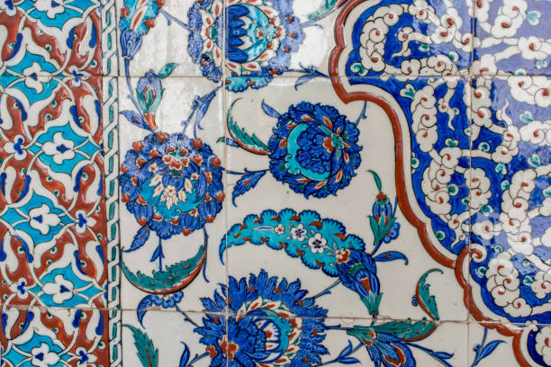 istock Floral art pattern example of Ottoman time 880795396