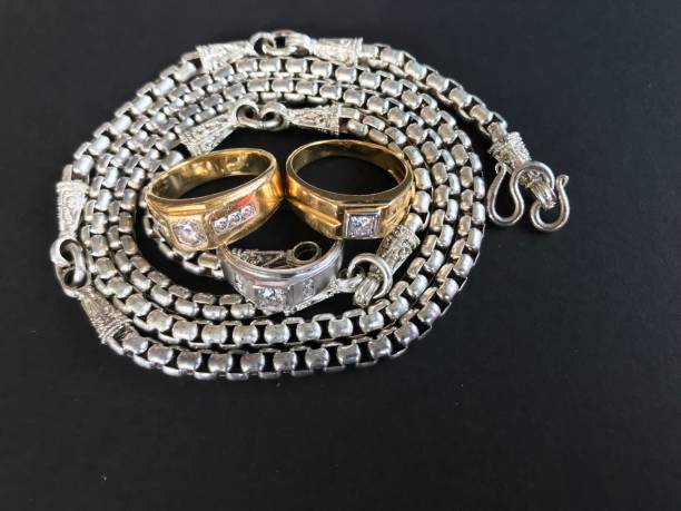 серебряное ожерелье личный аксессуар - personal accessory fashion bracelet necklace стоковые фото и изображения