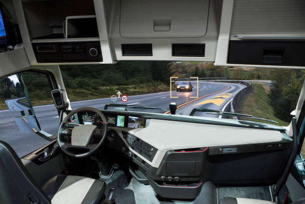 istock Self driving truck with head up display on a road. 880913608