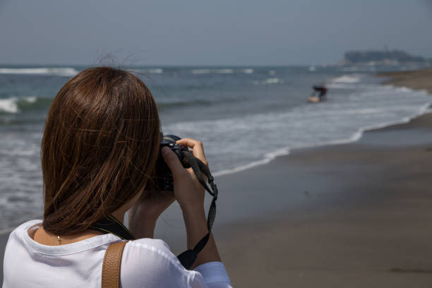 istock A beautiful woman sightseeing in Kamakura 880946310