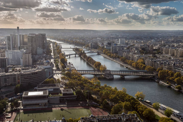 istock Bridges crossing the Seine river 880981762